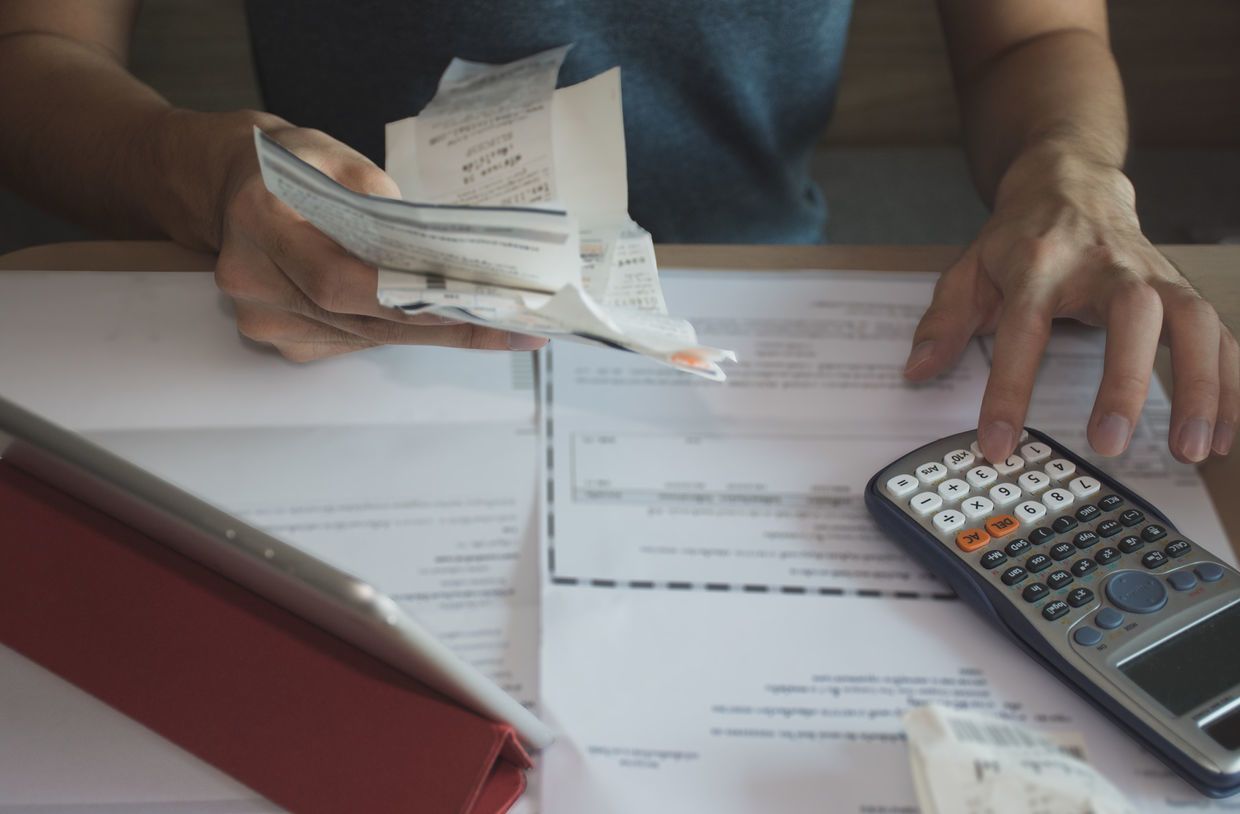 Pouvoir d'achat : les dépenses par CB ont reculé de 9% en un an